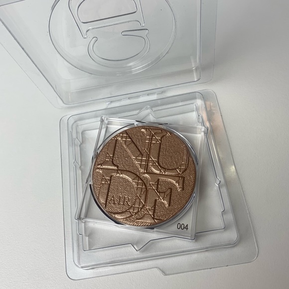 NEW Dior Diorskin Nude Air Luminizer #004 (refill) - Picture 5 of 7